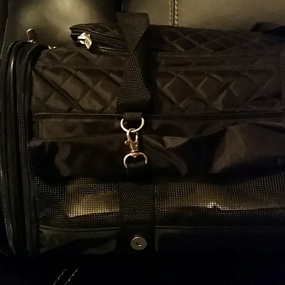 Pet Carrier/ Meets Airline requirements. - Picture 3 of 8